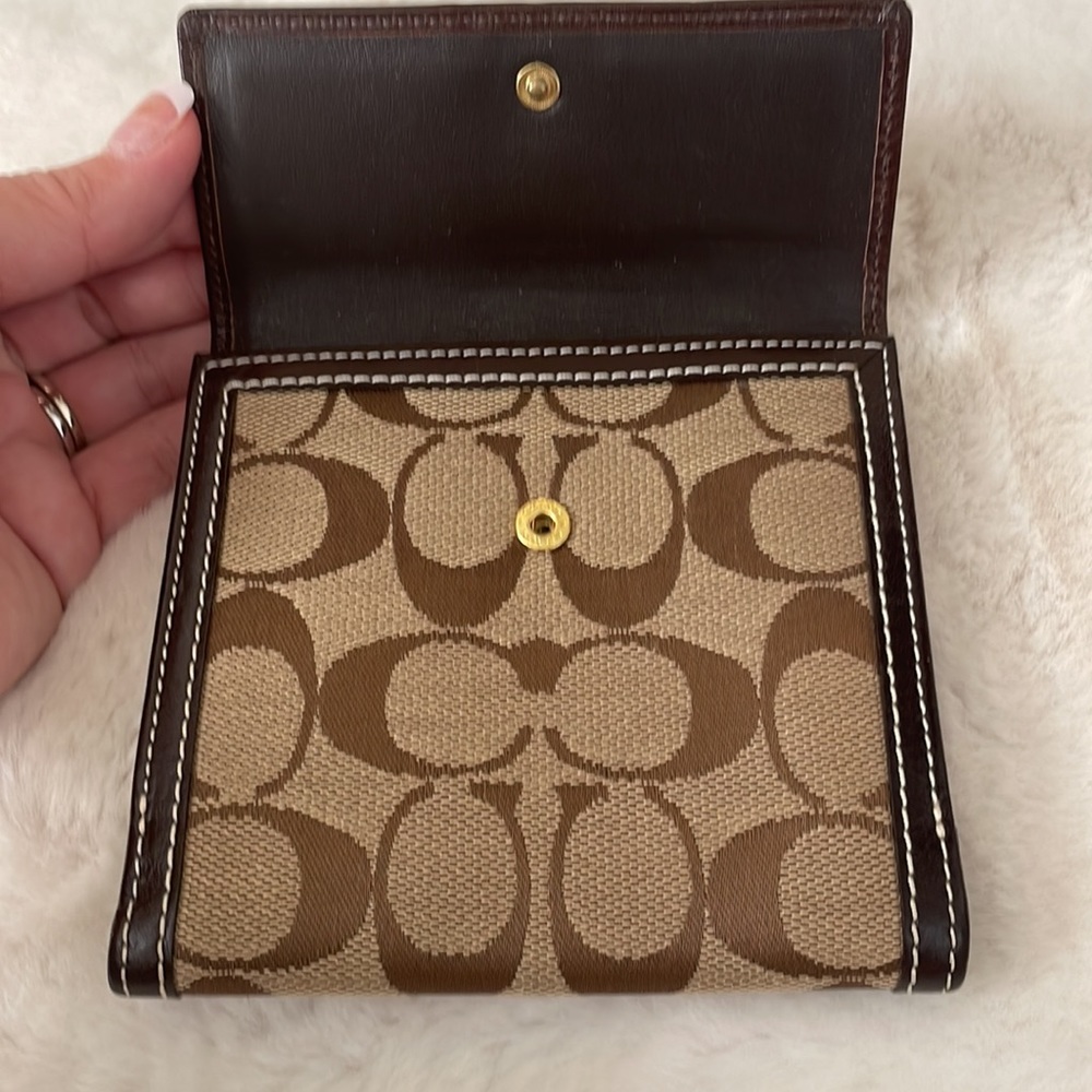Coach Authentic Bi-Fold Wallet - Picture 3 of 6